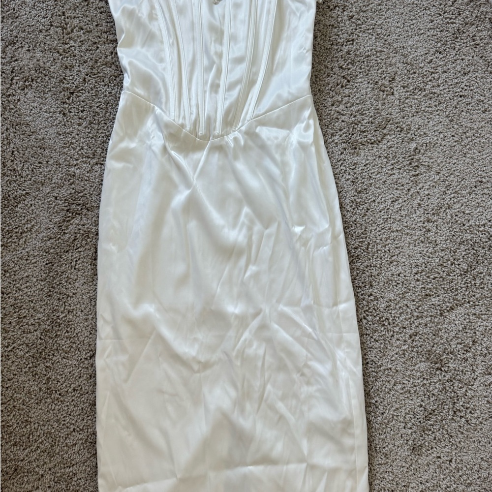 Commense Strapless White Satin Dress